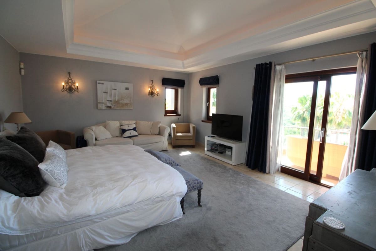 6 soveværelse Villa til salg i Sotogrande med garage - € 2.995.000 (Ref: 8221456)