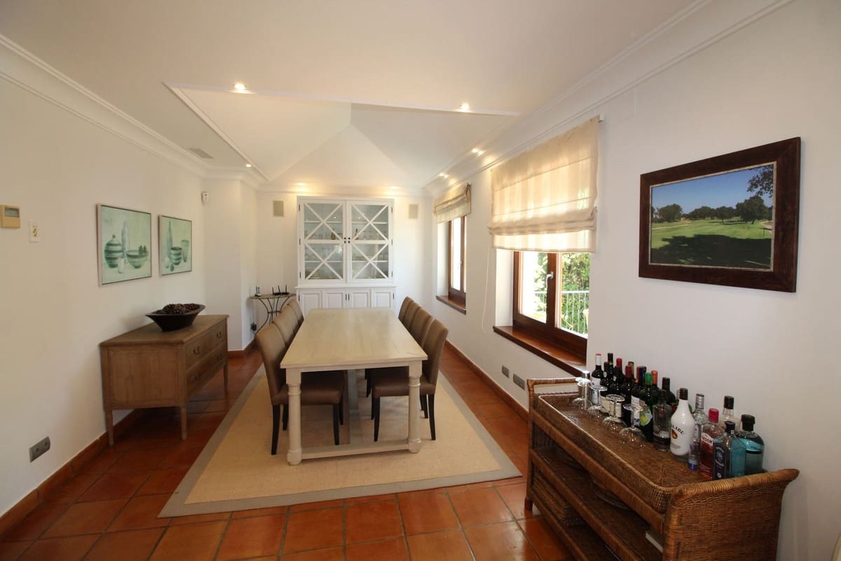 6 soveværelse Villa til salg i Sotogrande med garage - € 2.995.000 (Ref: 8221456)