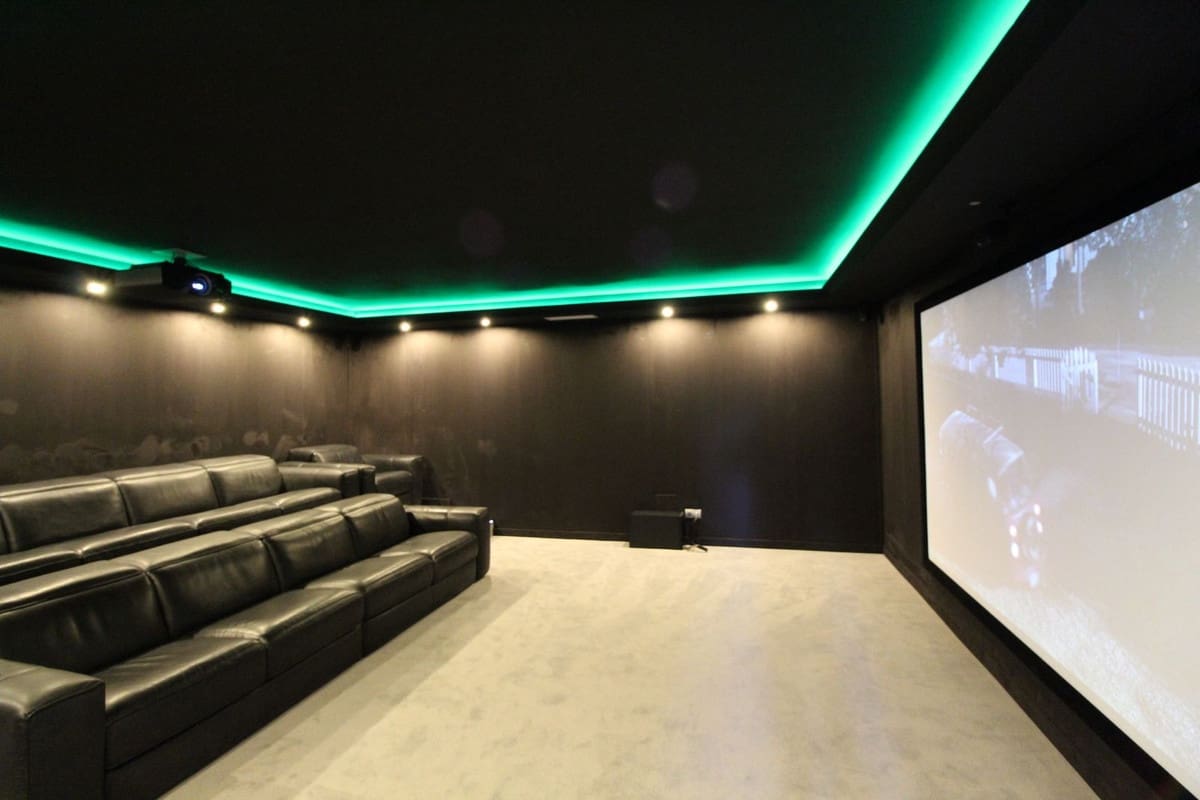 6 soveværelse Villa til salg i Sotogrande med garage - € 2.995.000 (Ref: 8221456)