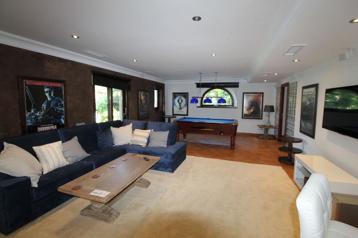 6 soveværelse Villa til salg i Sotogrande med garage - € 2.995.000 (Ref: 8221456)