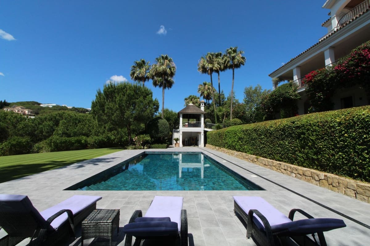 6 soveværelse Villa til salg i Sotogrande med garage - € 2.995.000 (Ref: 8221456)