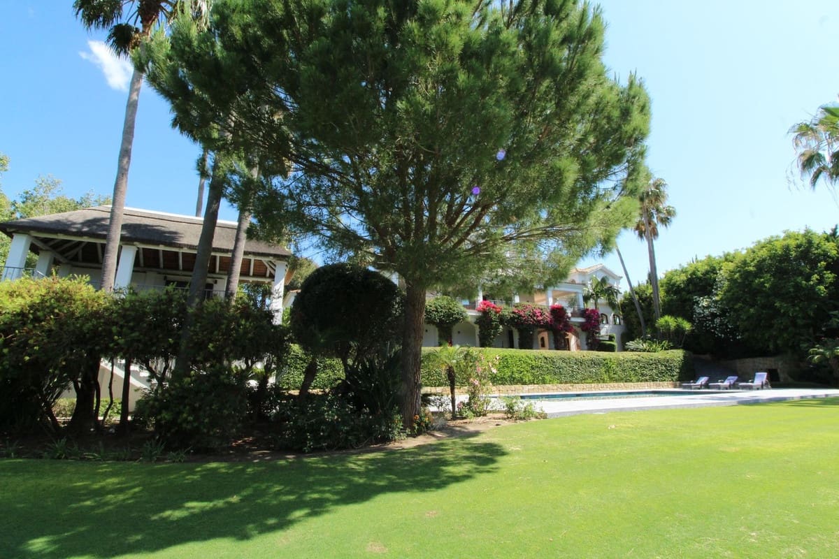 6 soveværelse Villa til salg i Sotogrande med garage - € 2.995.000 (Ref: 8221456)