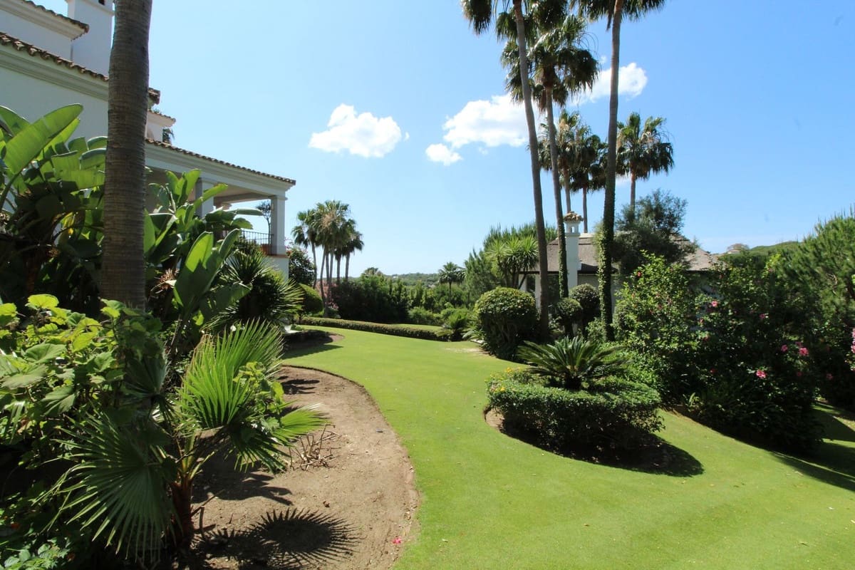 6 soveværelse Villa til salg i Sotogrande med garage - € 2.995.000 (Ref: 8221456)