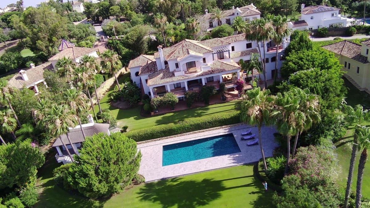 6 soveværelse Villa til salg i Sotogrande med garage - € 2.995.000 (Ref: 8221456)