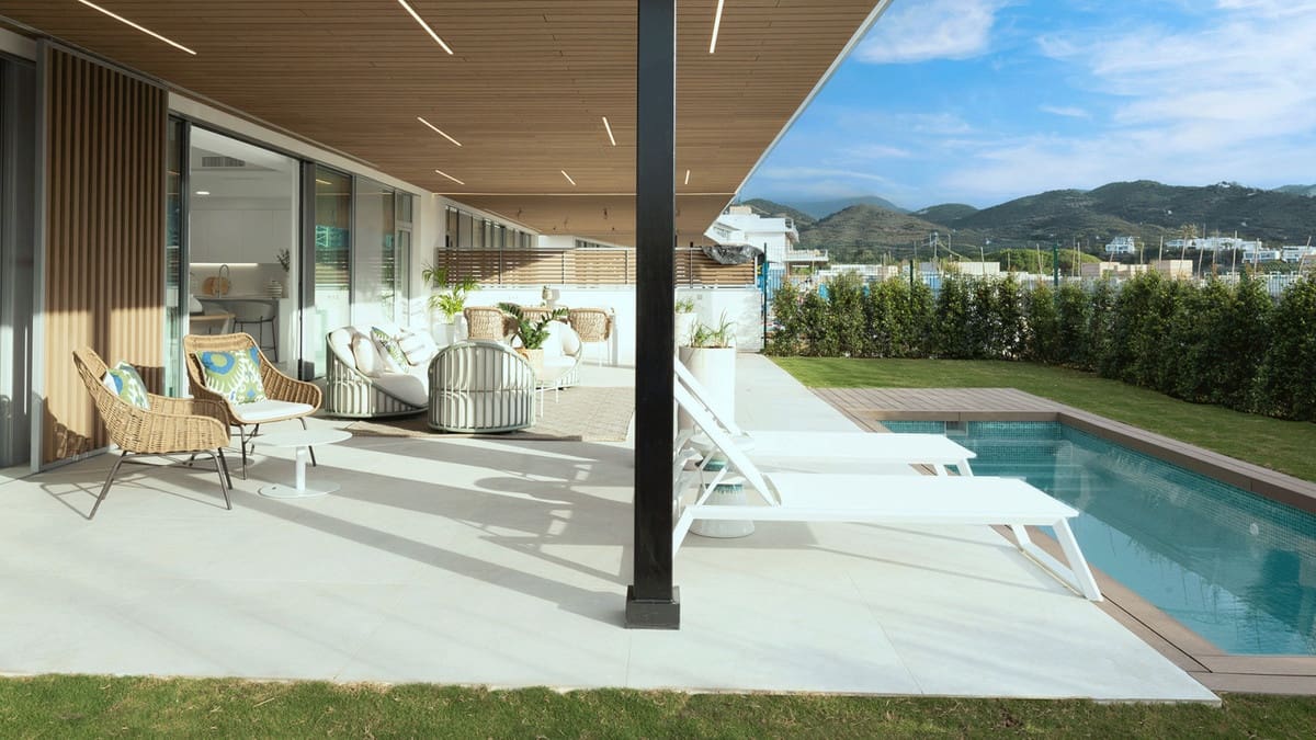 3 sypialnia Apartament na sprzedaż w Marbella z garażem - 1 245 000 € (Ref: 8223027)