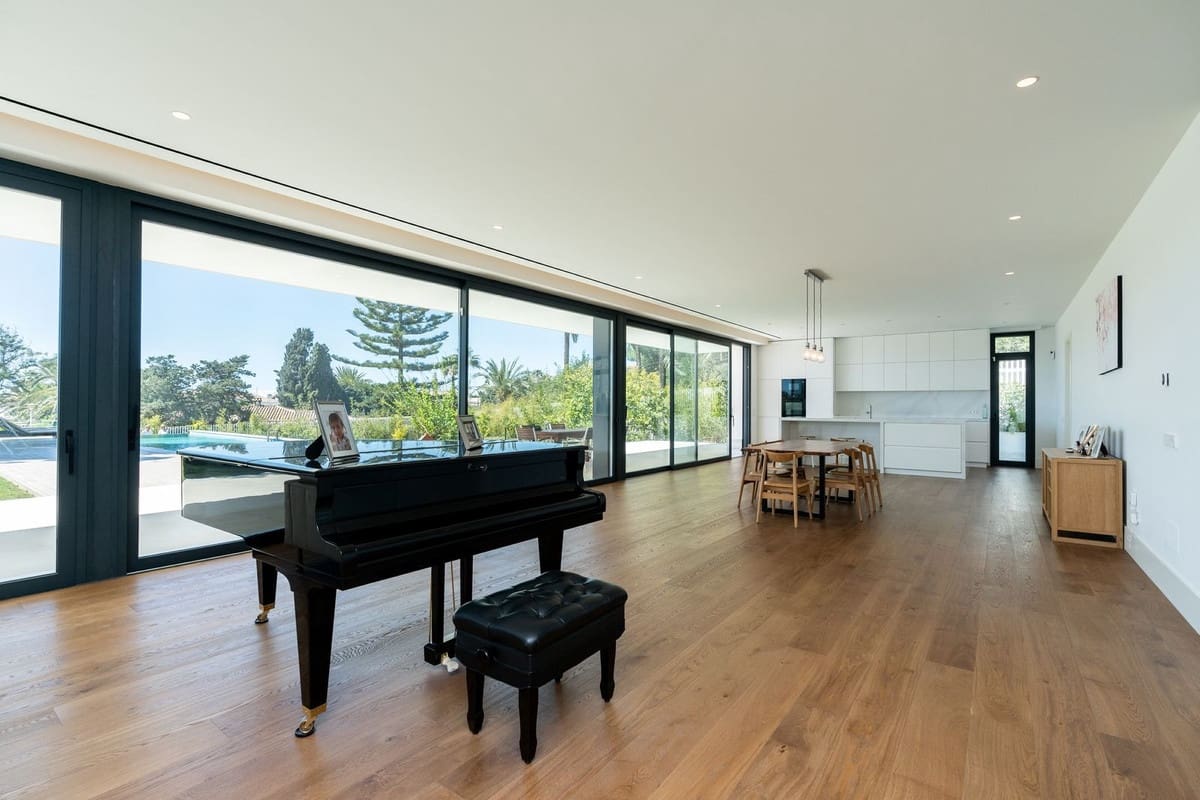 6 soveværelse Villa til salg i Marbesa - € 4.775.000 (Ref: 8223414)