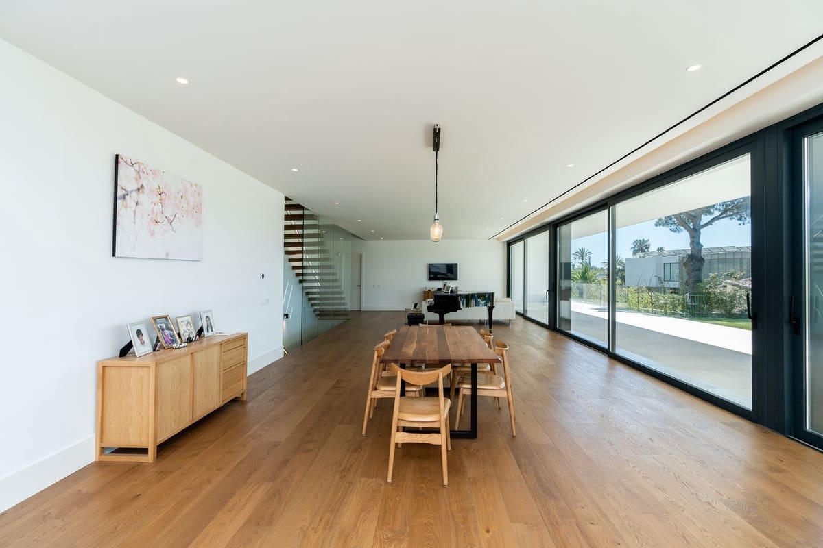 6 soveværelse Villa til salg i Marbesa - € 4.775.000 (Ref: 8223414)