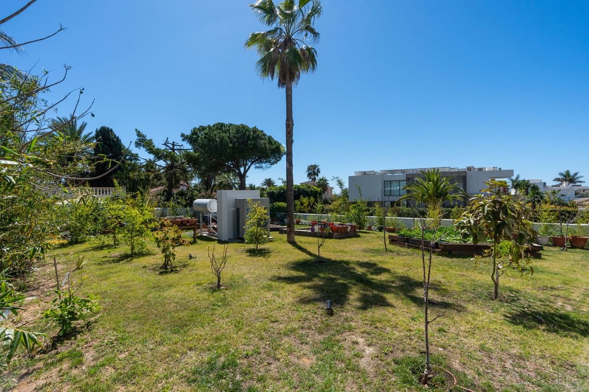 Chalet de 6 habitaciones en Marbesa en venta - 4.775.000 € (Ref: 8223414)