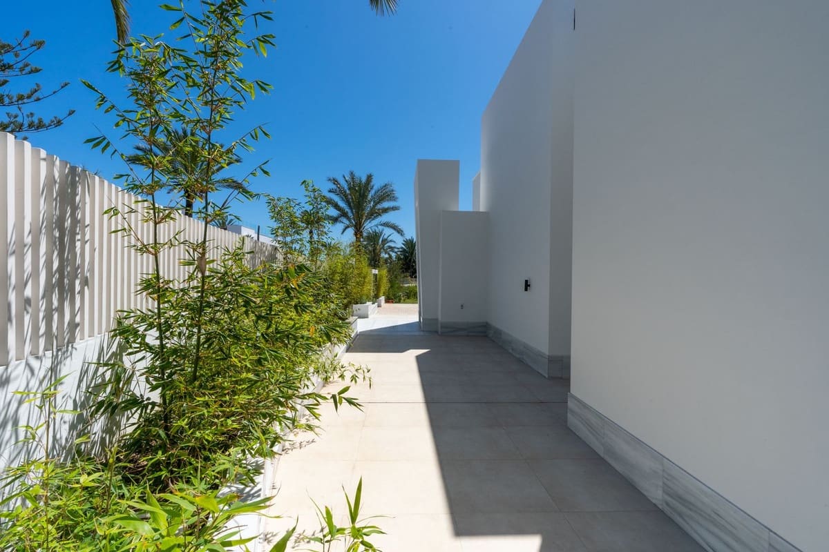 Chalet de 6 habitaciones en Marbesa en venta - 4.775.000 € (Ref: 8223414)