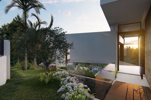 3 bedroom Villa for sale in Estepona - € 1,750,000 (Ref: 8254549)