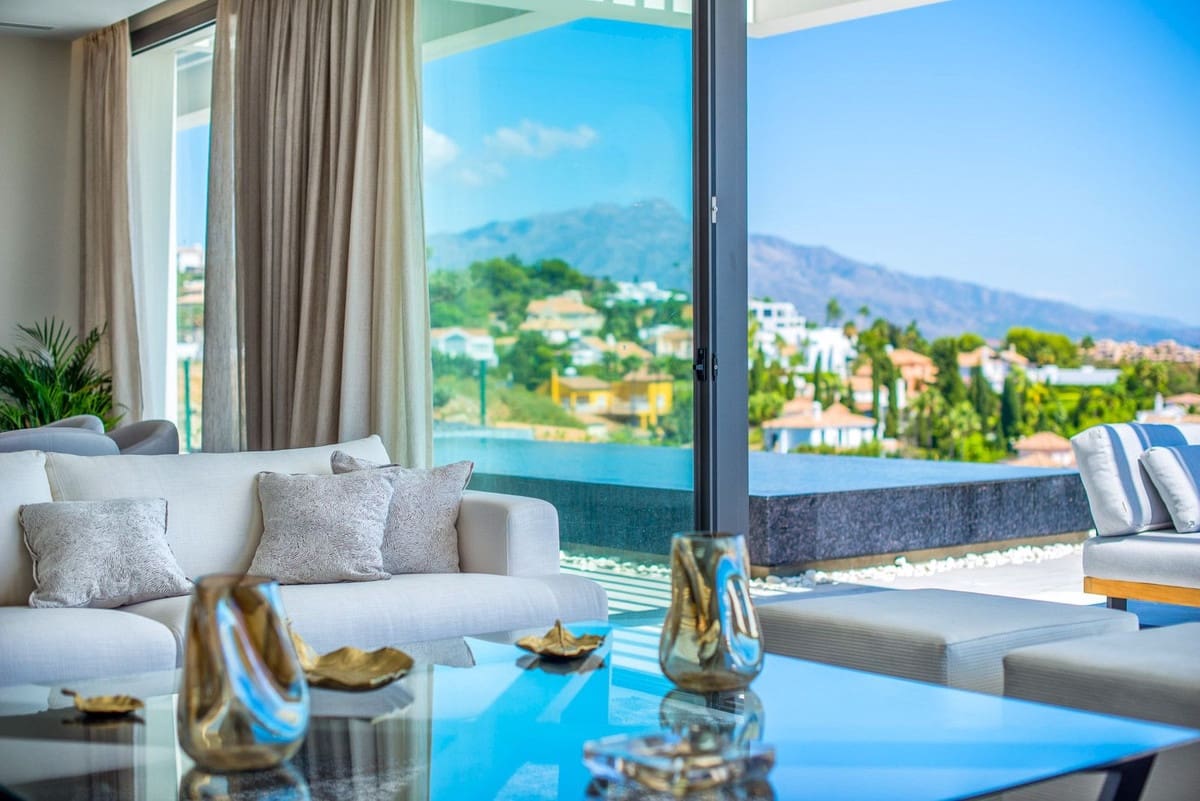 3 bedroom Apartment for sale in Benahavis - € 1,199,000 (Ref: 8314702)