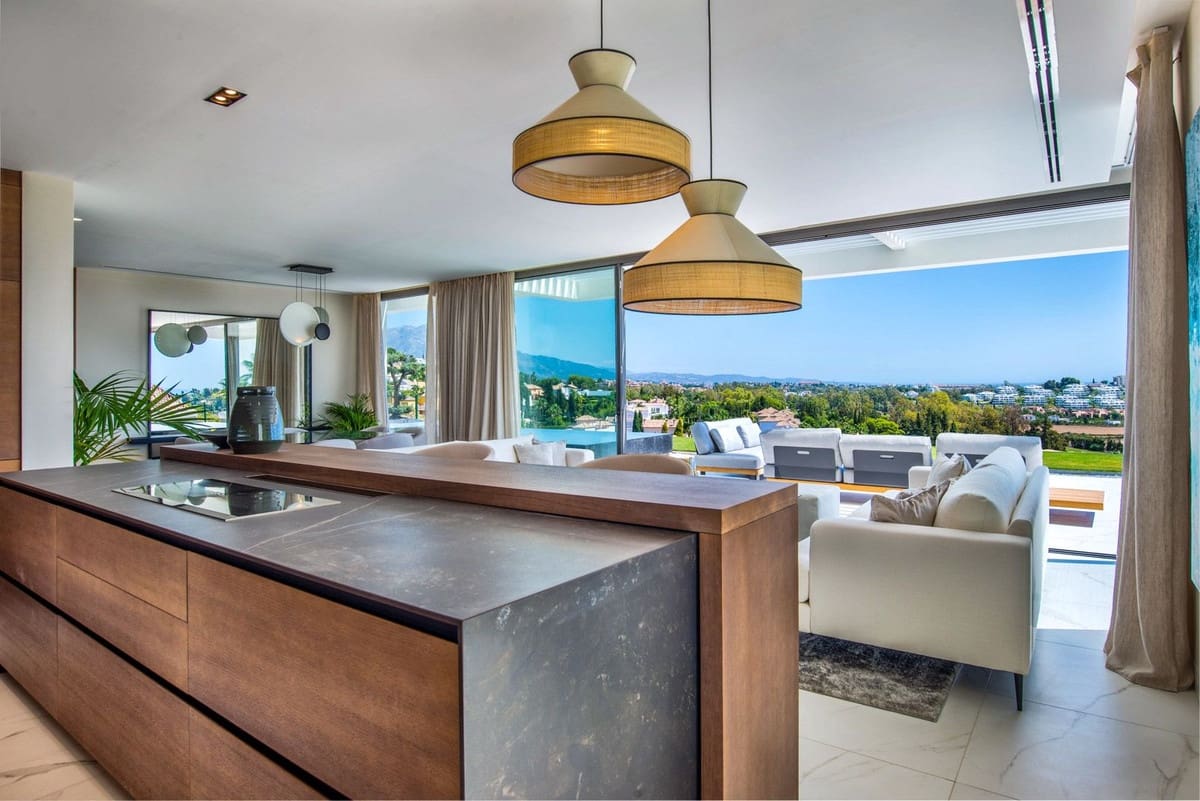 3 bedroom Apartment for sale in Benahavis - € 1,199,000 (Ref: 8314702)