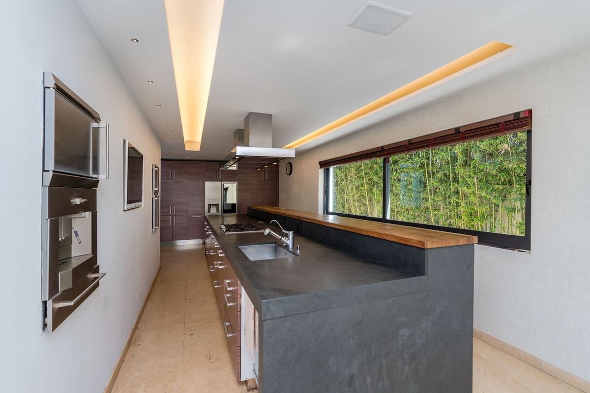 5 sovrum Villa till salu i Costalita - 3 500 000 € (Ref: 8314724)