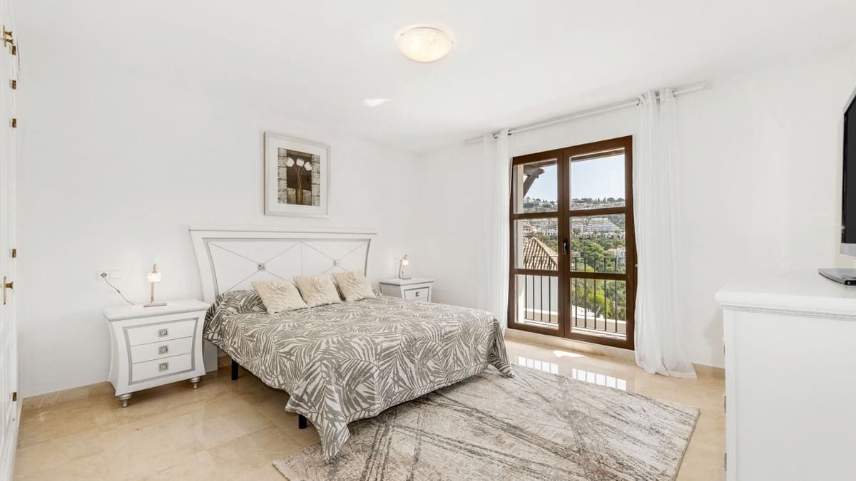 4 soverom Villa til salgs i Los Arqueros - € 1 890 000 (Ref: 8408908)