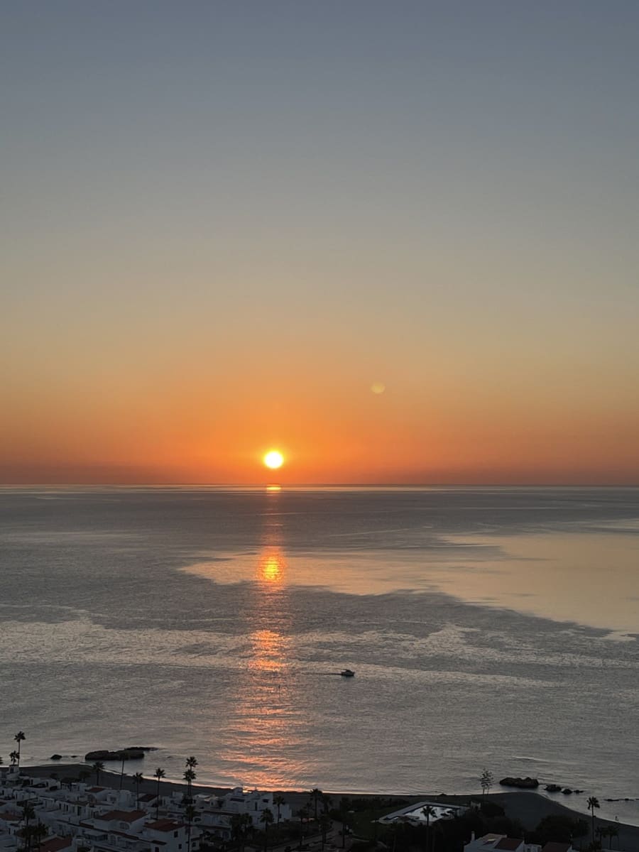 5 bedroom Villa for sale in Manilva with garage - € 2,350,000 (Ref: 8459291)