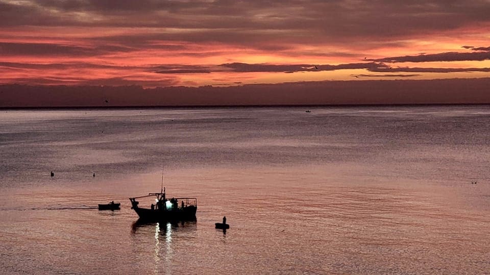 5 bedroom Villa for sale in Manilva with garage - € 2,350,000 (Ref: 8459291)