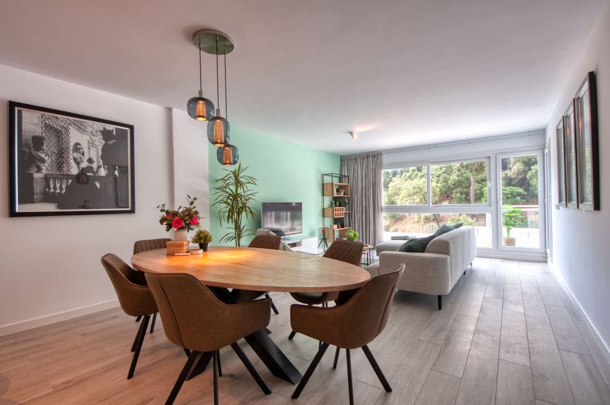 3 bedroom Apartment for sale in Benahavis with garage - € 750,000 (Ref: 8471933)