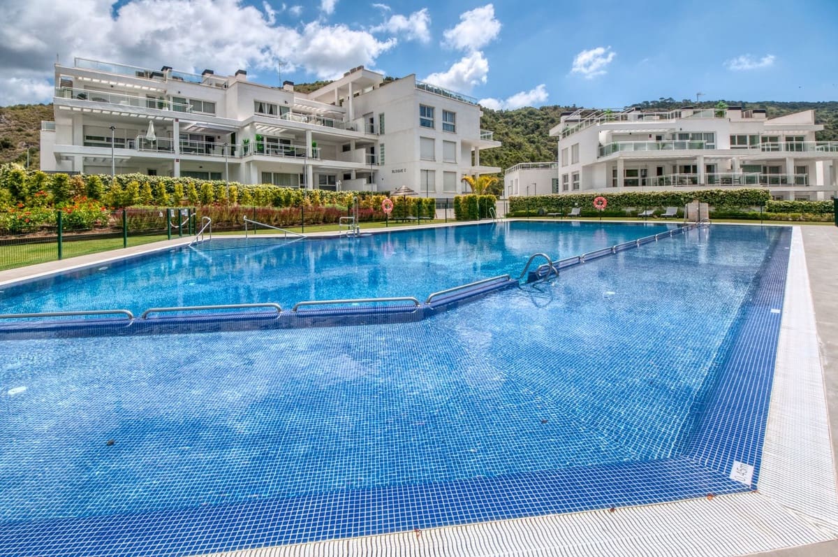 3 Zimmer Apartment zu verkaufen in Benahavis mit Garage - 750.000 € (Ref: 8471933)