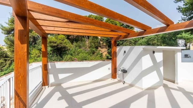 Chalet de 3 habitaciones en Marbella en venta - 1.600.000 € (Ref: 8474497)