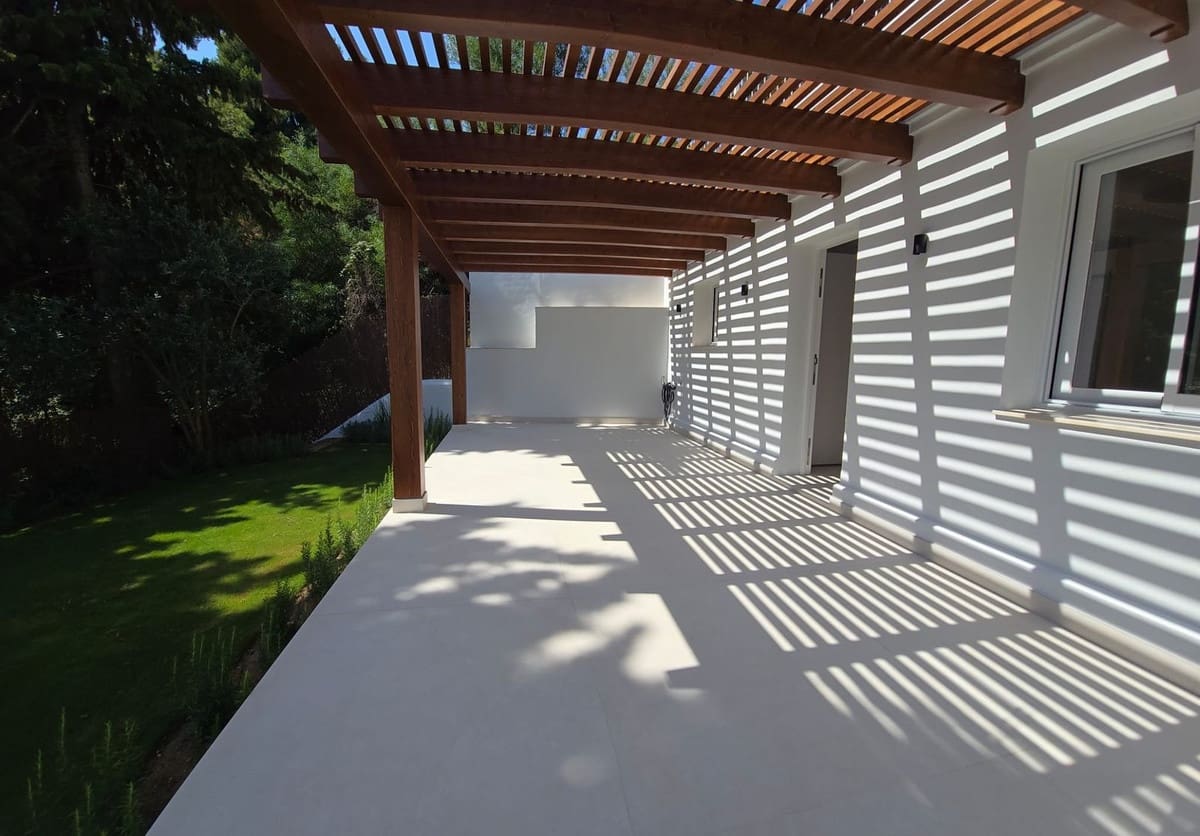 Chalet de 3 habitaciones en Marbella en venta - 1.600.000 € (Ref: 8474497)