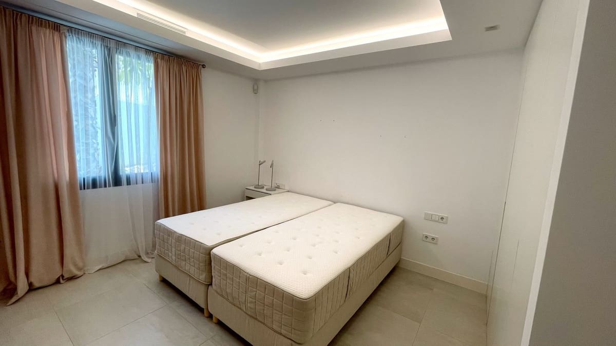 3 quarto Apartamento para venda em Nueva Andalucia - 949 000 € (Ref: 8478853)