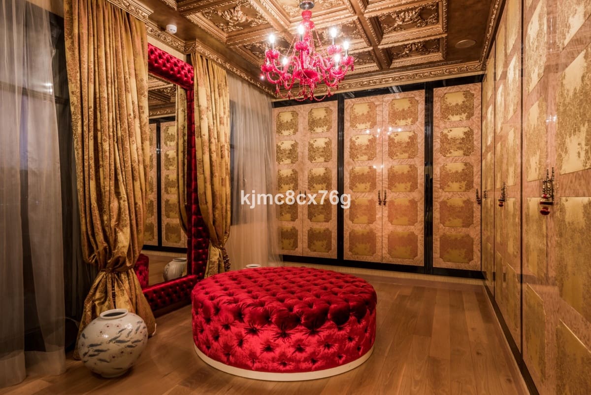 7 soverom Villa til salgs i Marbella med garasje - € 9 500 000 (Ref: 8481612)