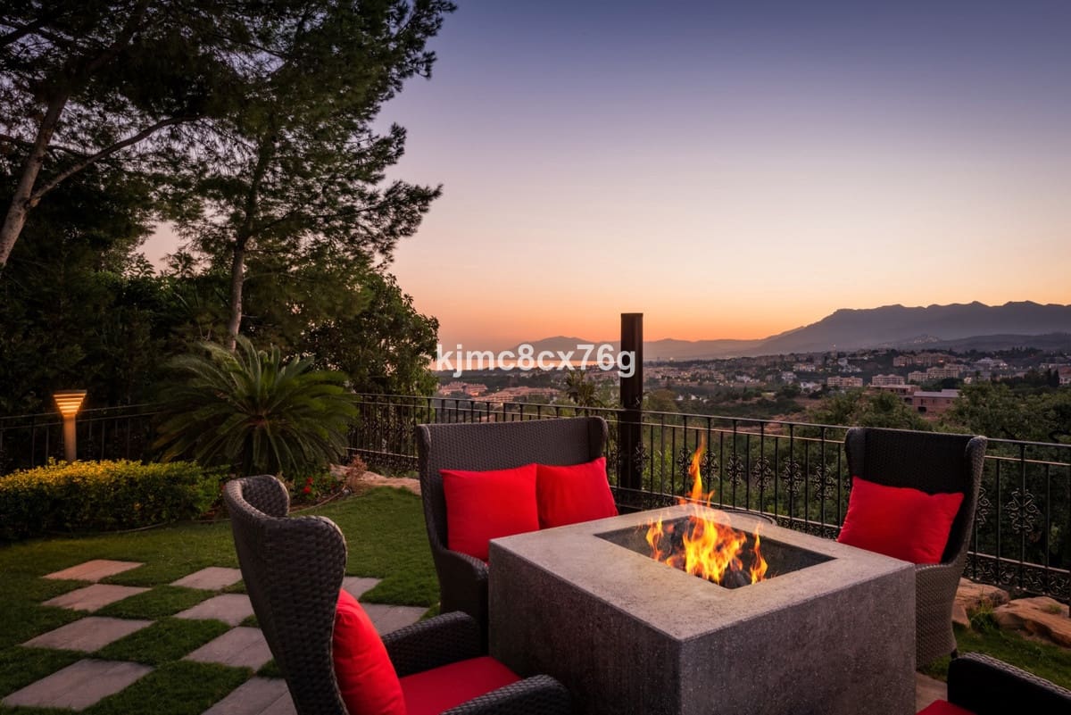 7 soverom Villa til salgs i Marbella med garasje - € 9 500 000 (Ref: 8481612)