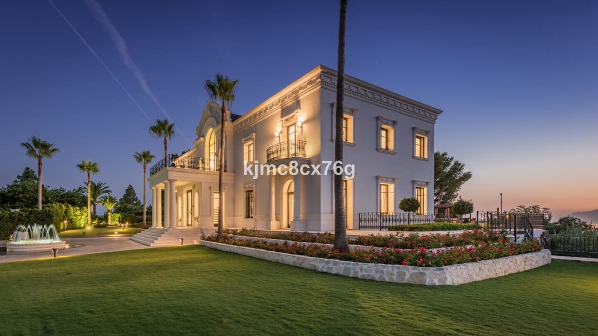 7 soverom Villa til salgs i Marbella med garasje - € 9 500 000 (Ref: 8481612)