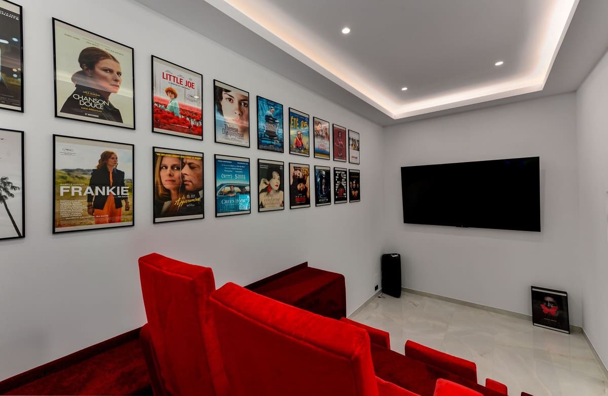 Chalet de 4 habitaciones en Manilva en venta con garaje - 3.450.000 € (Ref: 8488346)