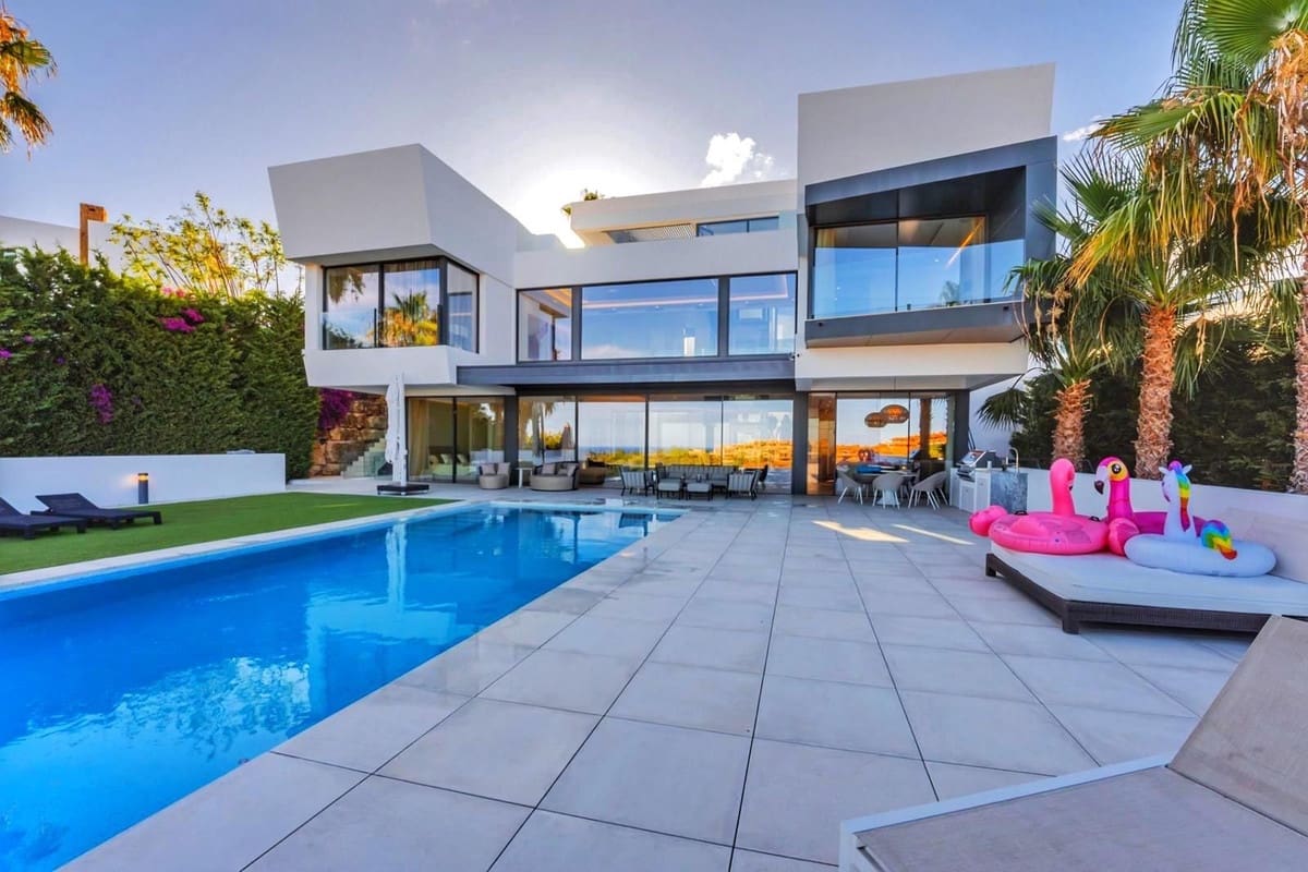 7 Zimmer Villa zu verkaufen in Benahavis mit Garage - 8.800.000 € (Ref: 8495366)