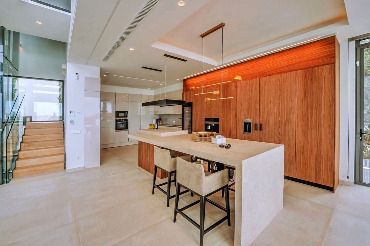 7 Zimmer Villa zu verkaufen in Benahavis mit Garage - 8.800.000 € (Ref: 8495366)
