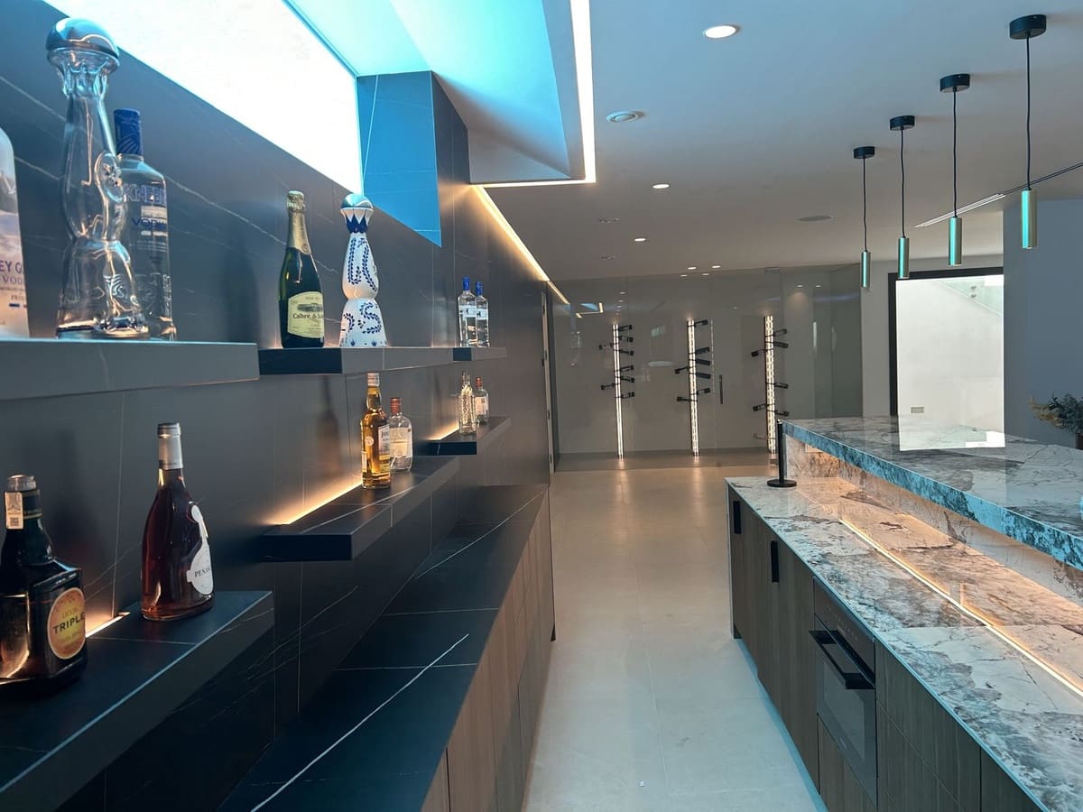 7 Zimmer Villa zu verkaufen in Benahavis mit Garage - 8.800.000 € (Ref: 8495366)