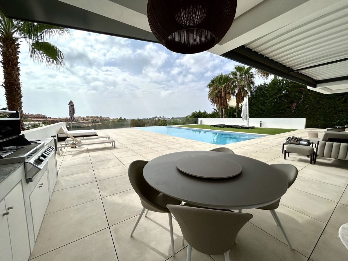 7 Zimmer Villa zu verkaufen in Benahavis mit Garage - 8.800.000 € (Ref: 8495366)