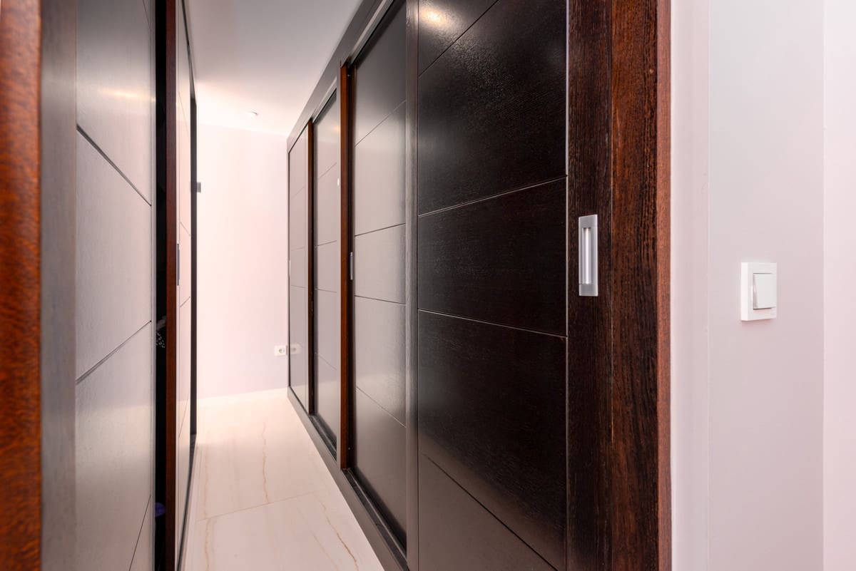 5 slaapkamer Villa te koop in Nueva Andalucia - € 1.895.000 (Ref: 8499703)