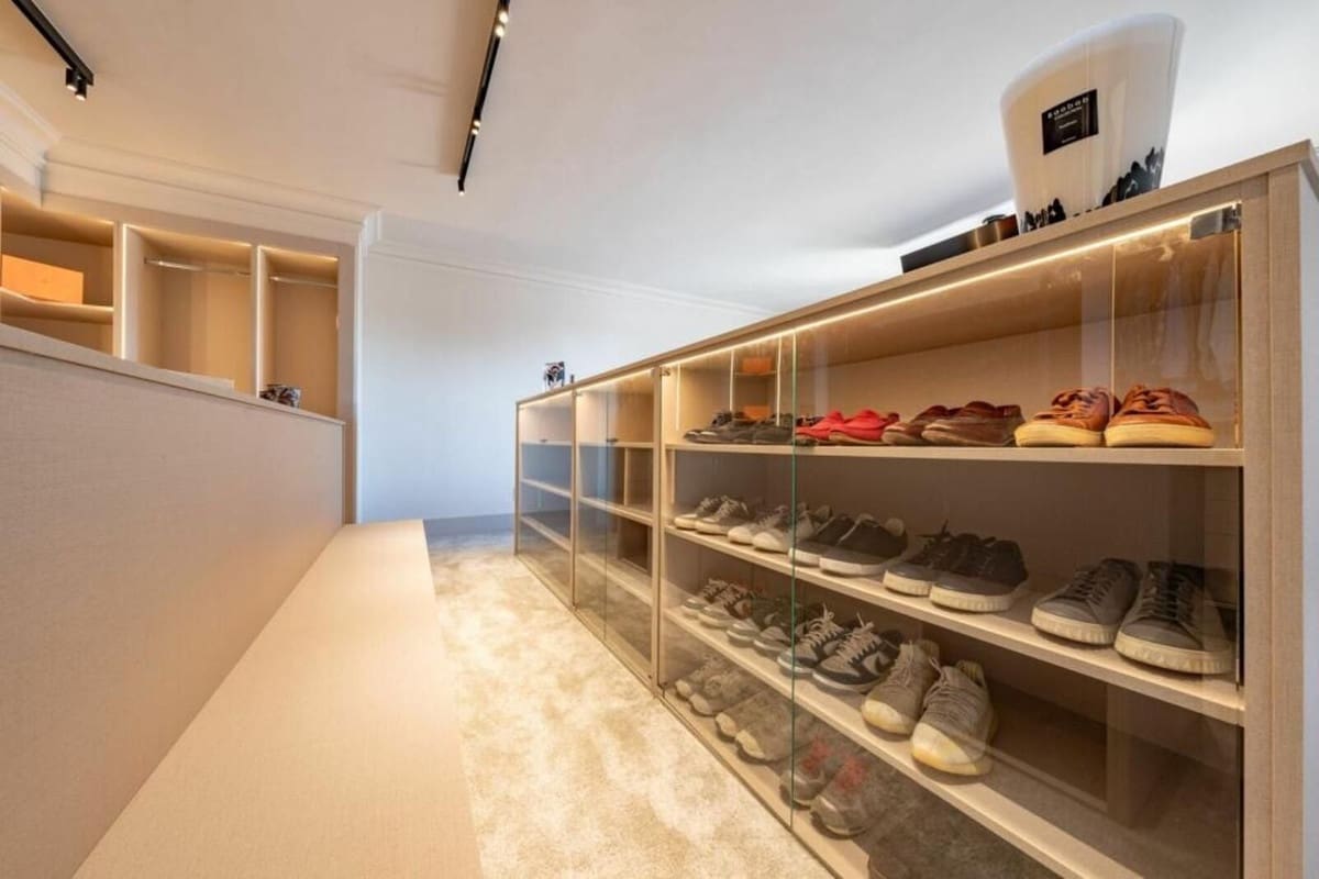 4 bedroom Apartment for sale in Golden Mile with garage - € 4,250,000 (Ref: 8499711)