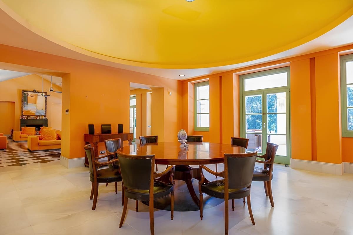 Chalet de 6 habitaciones en Sotogrande en venta con garaje - 5.950.000 € (Ref: 8513758)