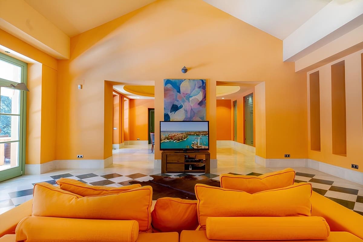 Chalet de 6 habitaciones en Sotogrande en venta con garaje - 5.950.000 € (Ref: 8513758)