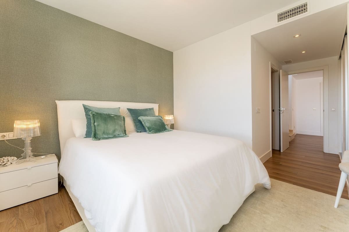 4 sypialnia Apartament na sprzedaż w Sotogrande z garażem - 1 700 000 € (Ref: 8513863)