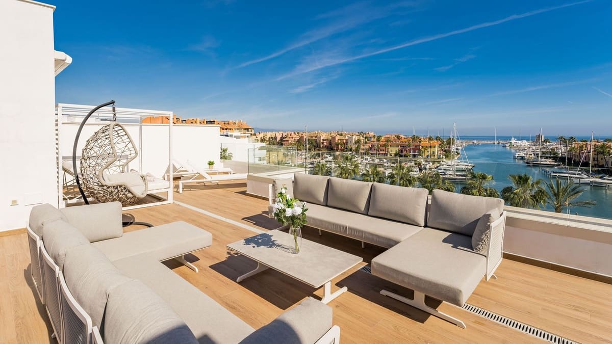 4 sypialnia Apartament na sprzedaż w Sotogrande z garażem - 1 700 000 € (Ref: 8513863)