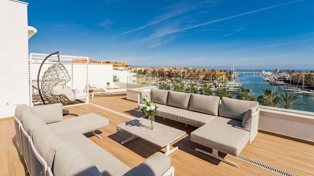 4 sypialnia Apartament na sprzedaż w Sotogrande, San Roque z garażem - 1 700 000 € (Ref: 8513863)