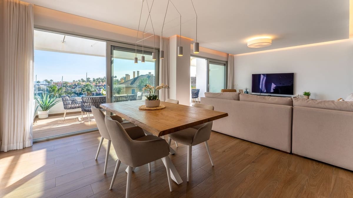 4 sypialnia Apartament na sprzedaż w Sotogrande z garażem - 1 700 000 € (Ref: 8513863)