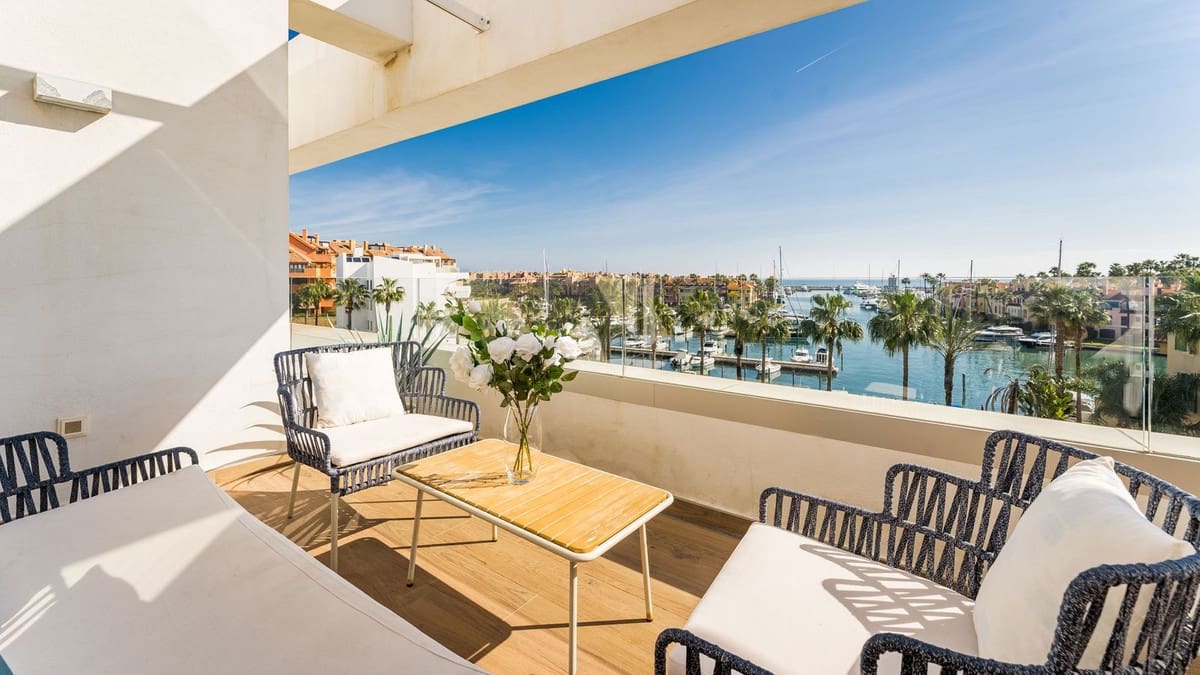 4 sypialnia Apartament na sprzedaż w Sotogrande z garażem - 1 700 000 € (Ref: 8513863)