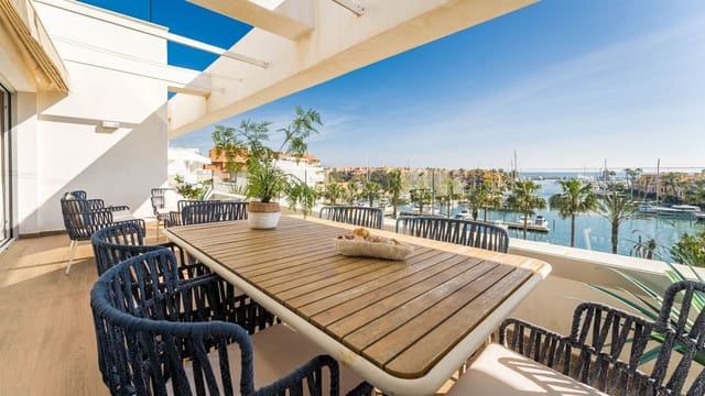 4 sypialnia Apartament na sprzedaż w Sotogrande, San Roque z garażem - 1 700 000 € (Ref: 8513863)