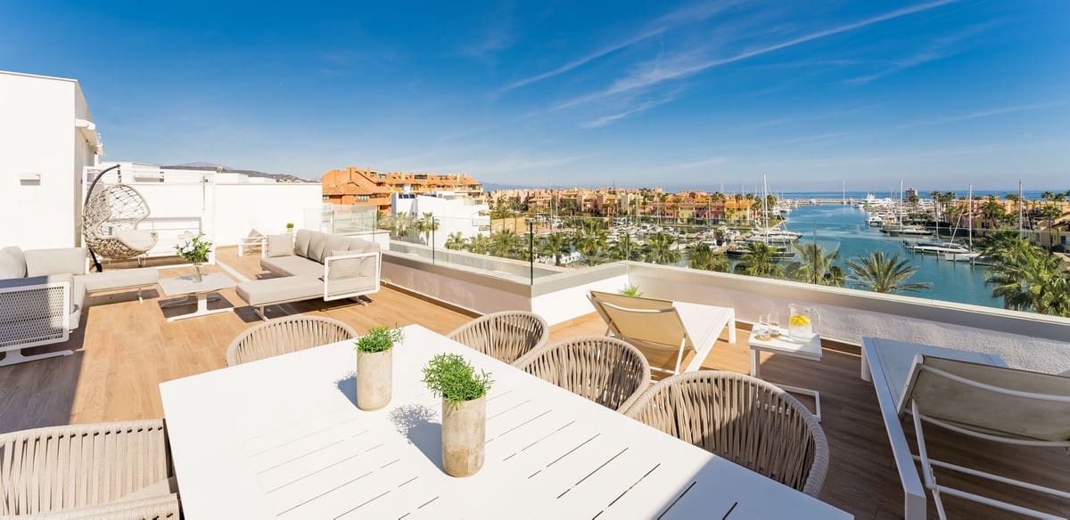 4 sypialnia Apartament na sprzedaż w Sotogrande z garażem - 1 700 000 € (Ref: 8513863)