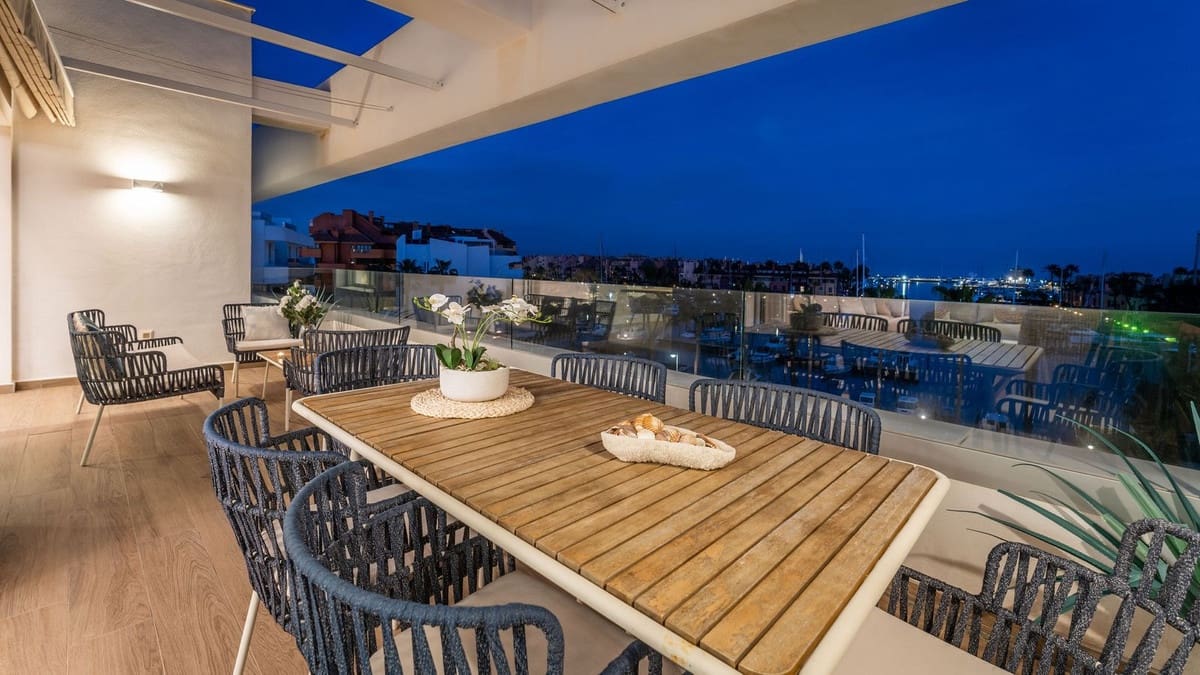 4 sypialnia Apartament na sprzedaż w Sotogrande z garażem - 1 700 000 € (Ref: 8513863)