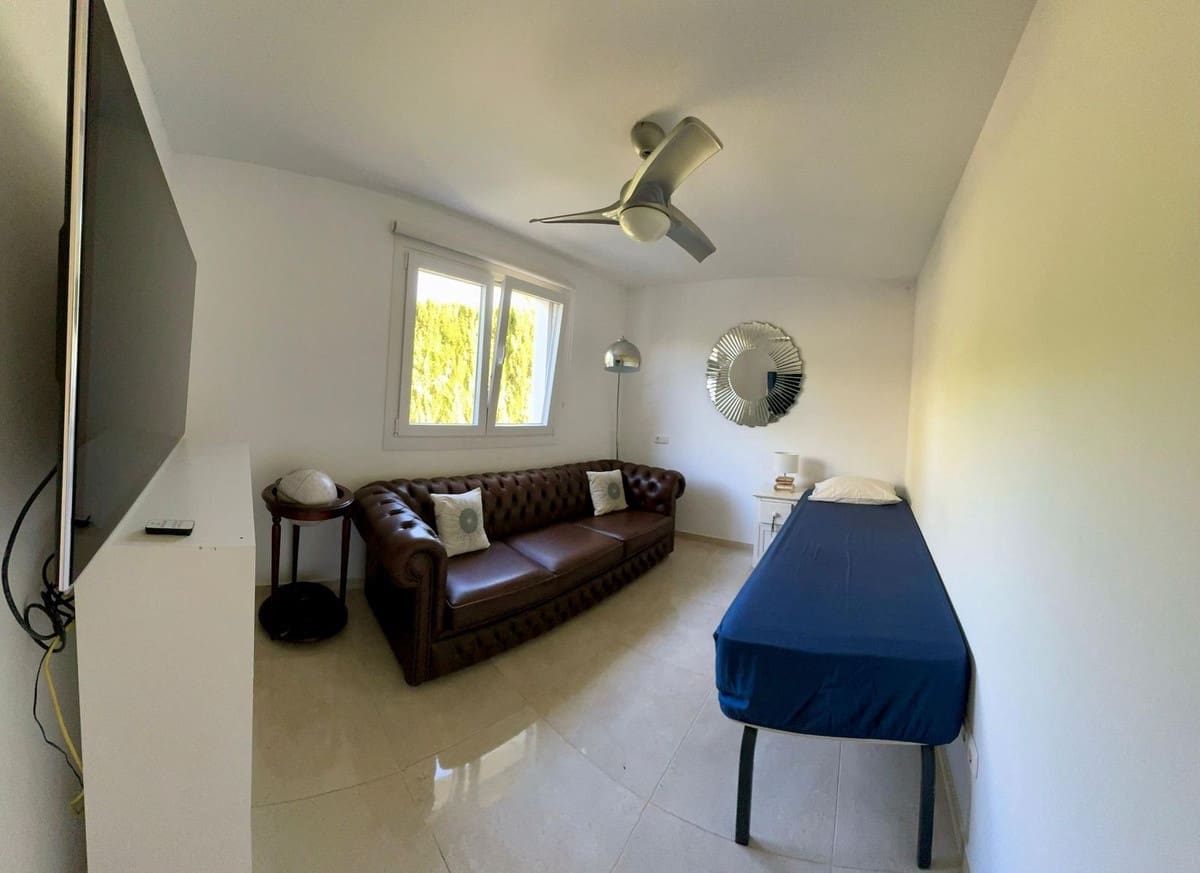 5 soveværelse Villa til salg i Sotogrande med garage - € 1.150.000 (Ref: 8527363)