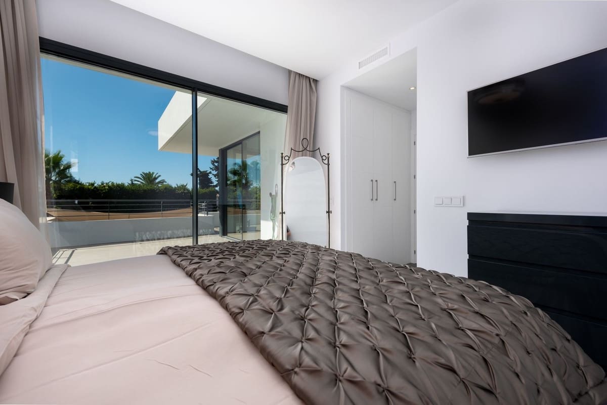 Chalet de 4 habitaciones en Atalaya-Isdabe en venta - 1.995.000 € (Ref: 8527372)