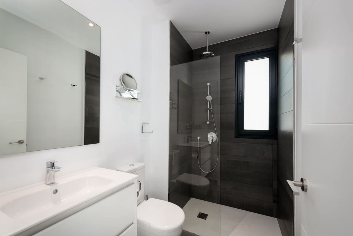 Chalet de 4 habitaciones en Atalaya-Isdabe en venta - 1.995.000 € (Ref: 8527372)