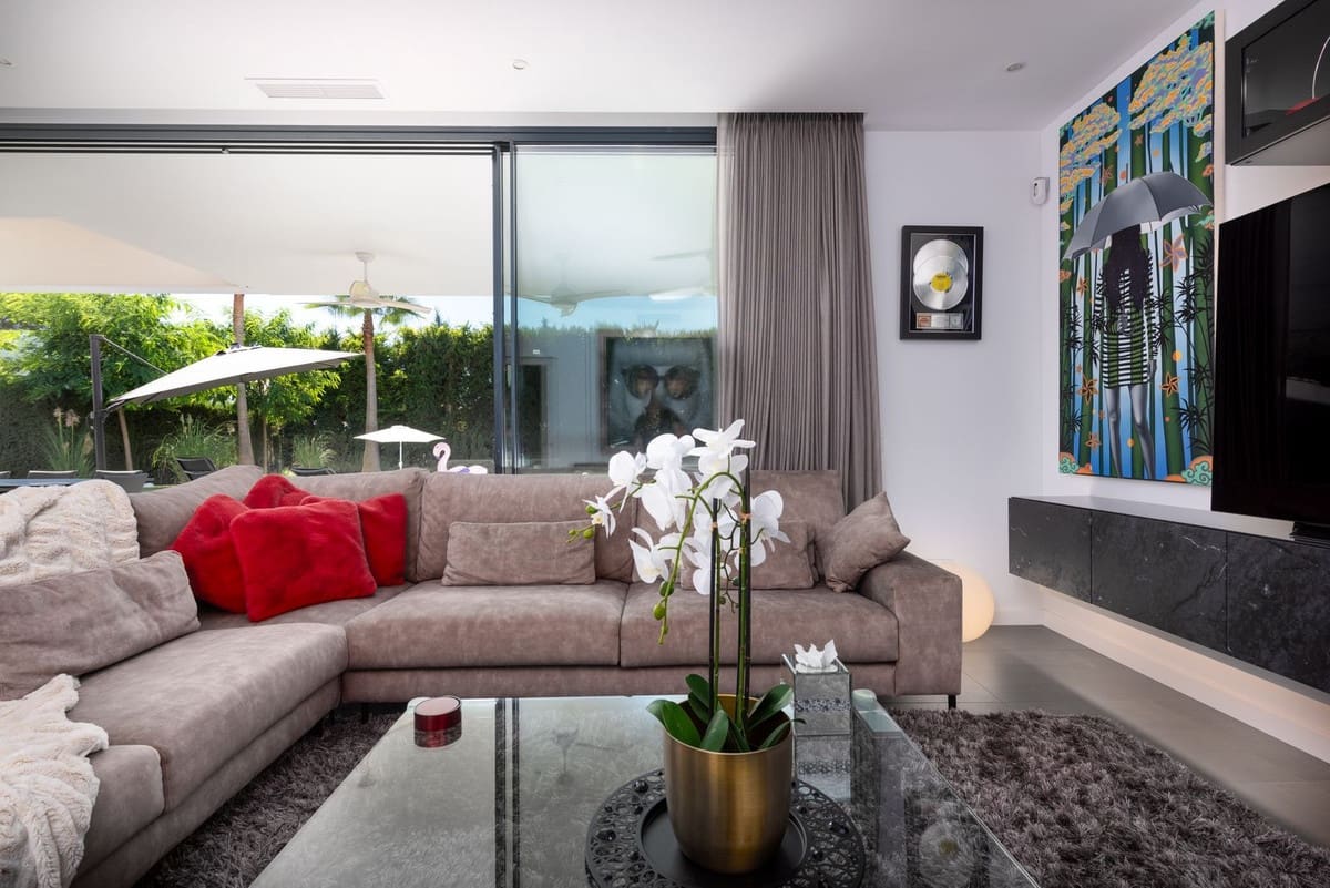 Chalet de 4 habitaciones en Atalaya-Isdabe en venta - 1.995.000 € (Ref: 8527372)