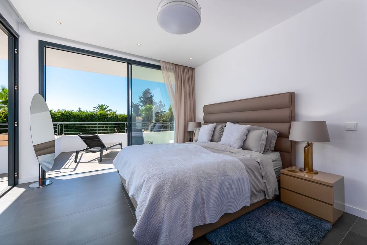Chalet de 4 habitaciones en Atalaya-Isdabe en venta - 1.995.000 € (Ref: 8527372)